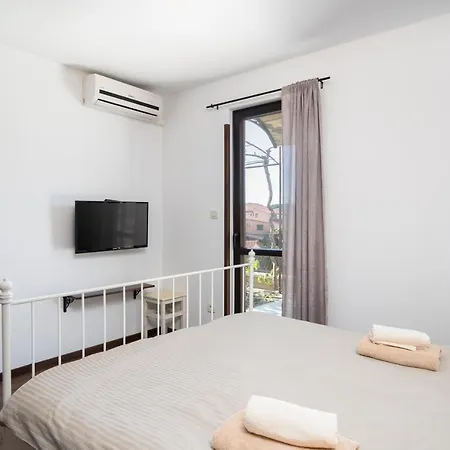 Sandy Bay - Free Mountainbike - 4*